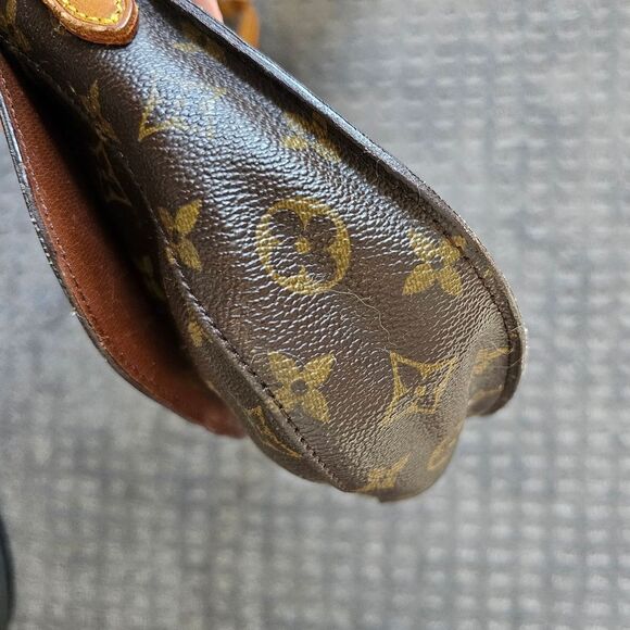 Louis Vuitton Saint Cloud Monogram Crossbody Bag - Picture 4 of 16